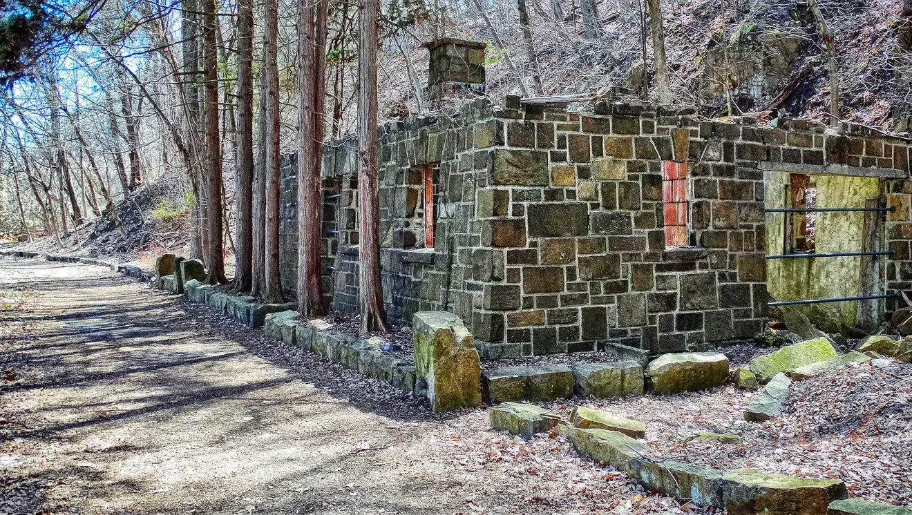 One of the many abandoned buildings along the trail in Hook Mountain State Park. (C) Carlos Gonzalez/For The Journal News