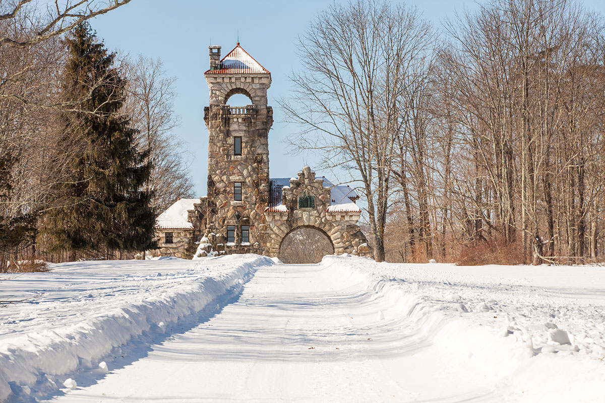 7 Amazing Health Benefits of Winter Hiking in the Catskills