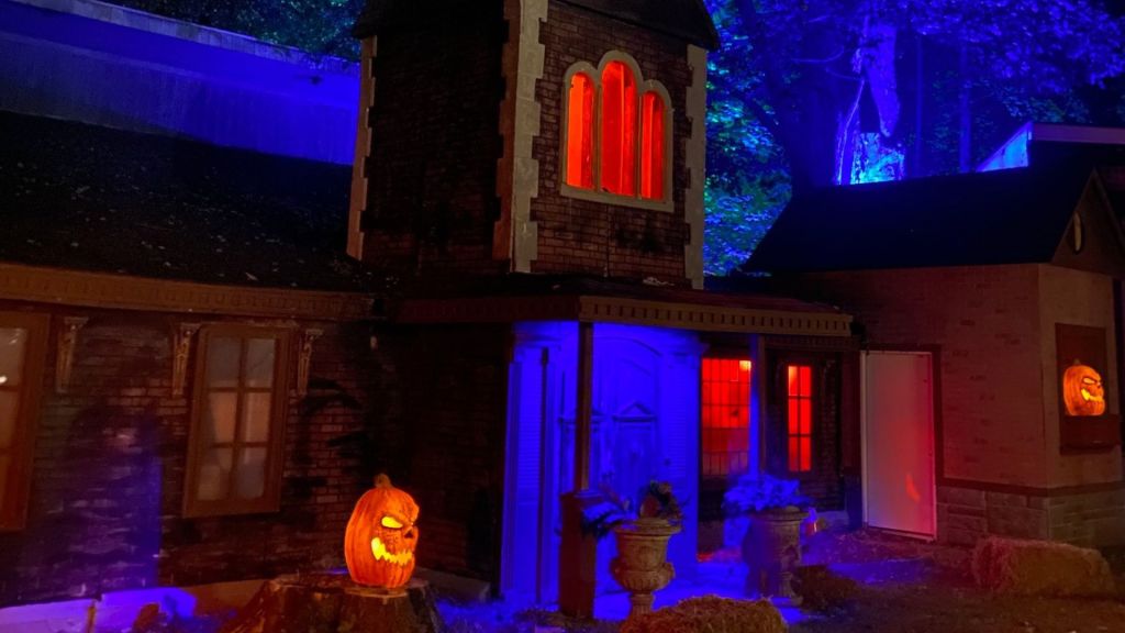 Kevin McCurdy's Haunted Mansion at Bowdoin Park, Wappingers Falls