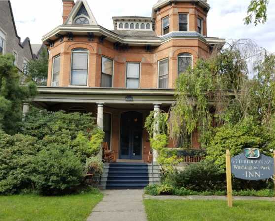 Exterior entrance of Washington Park Inn, Albany