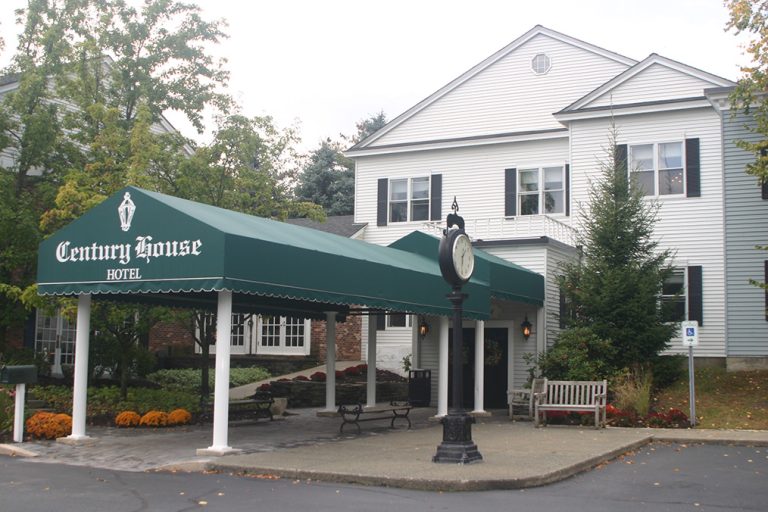 Exterior entrance of The Century House, Albany