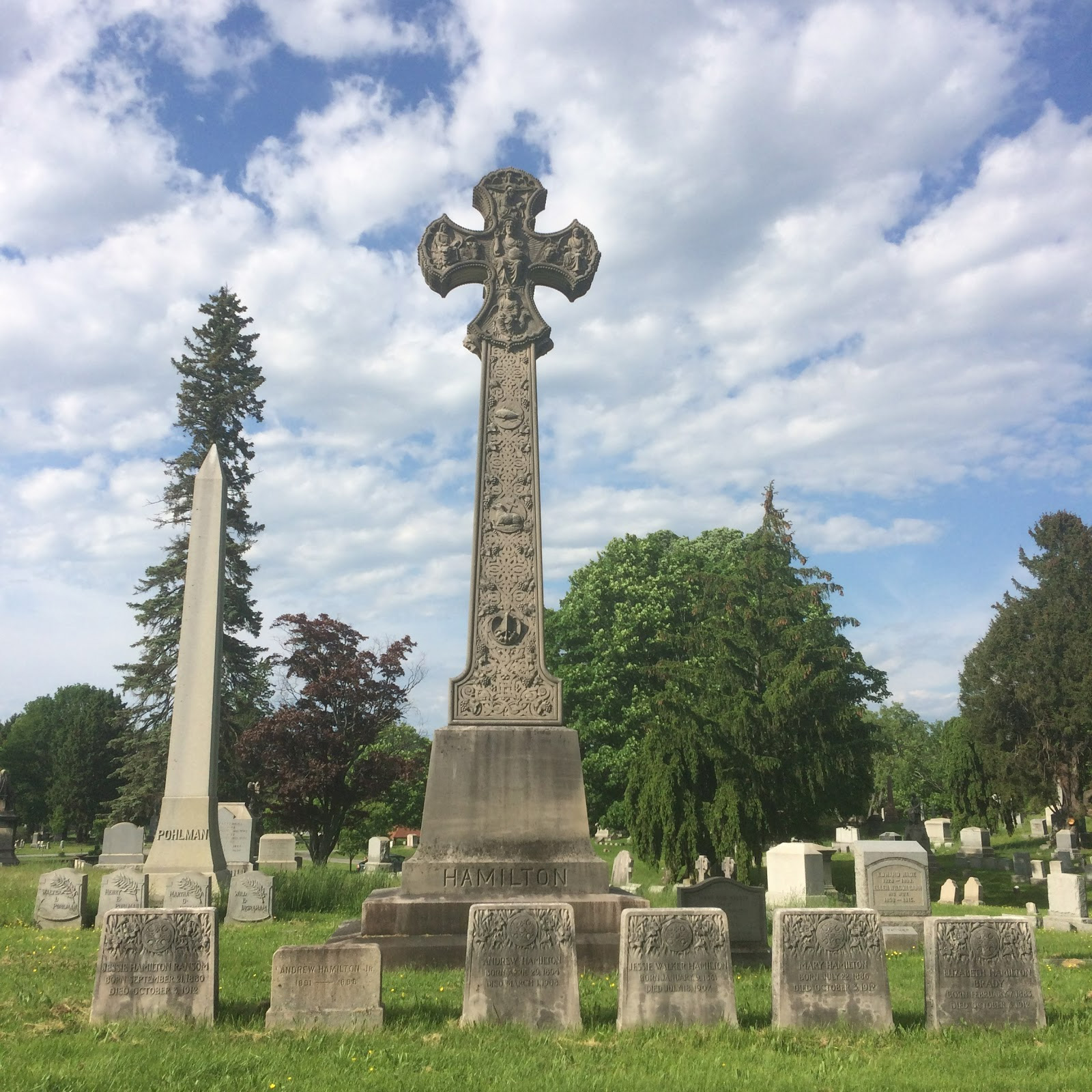 Headstones at Albany Rural Cemetery