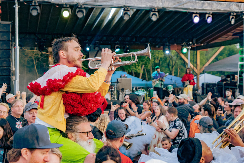 Follow the Arrow Festival