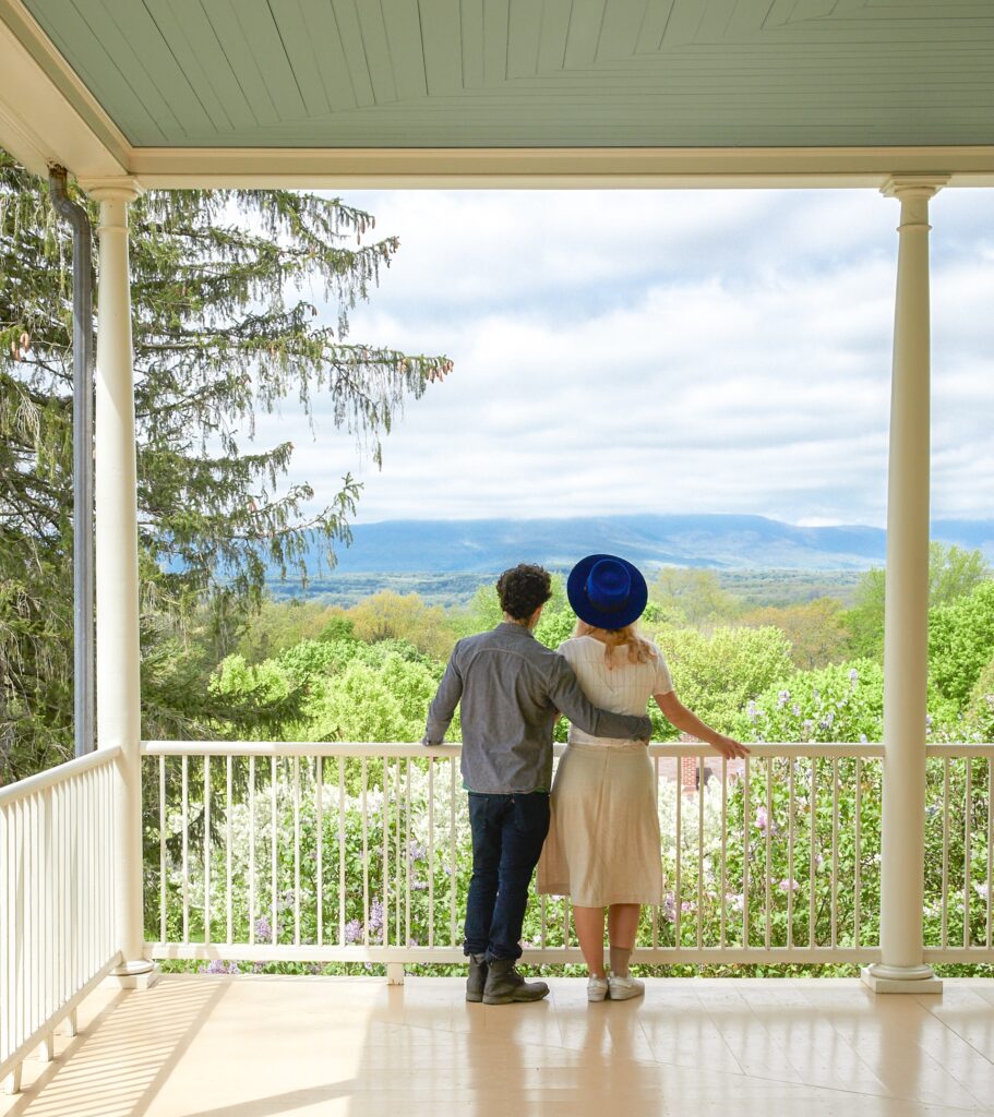 Thomas Cole - Couple enjoying view thomas cole house