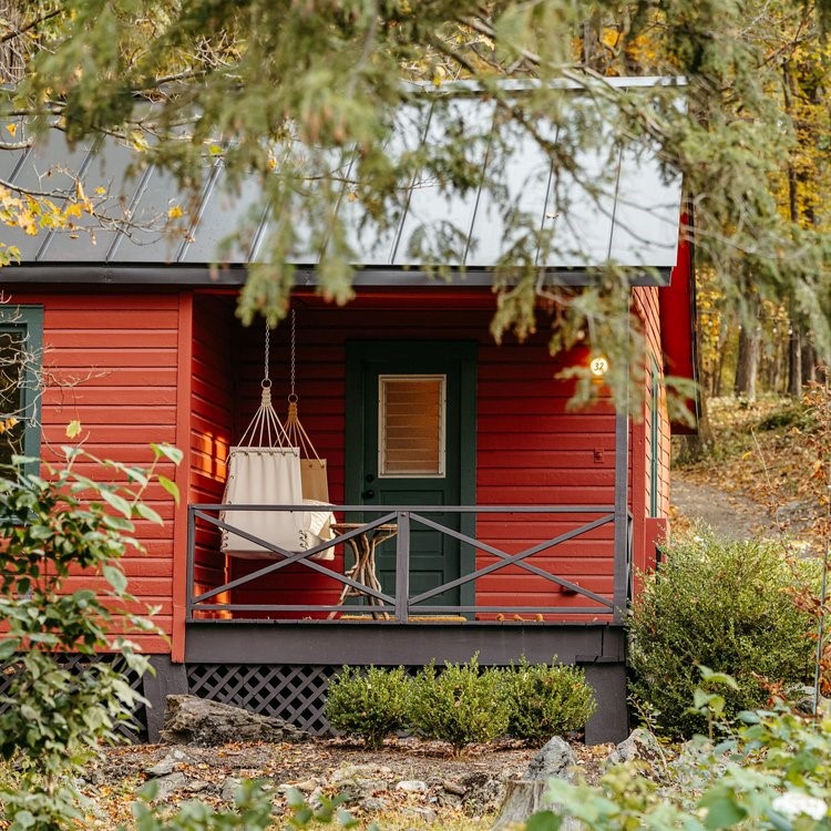 Camptown Catskill-cabin