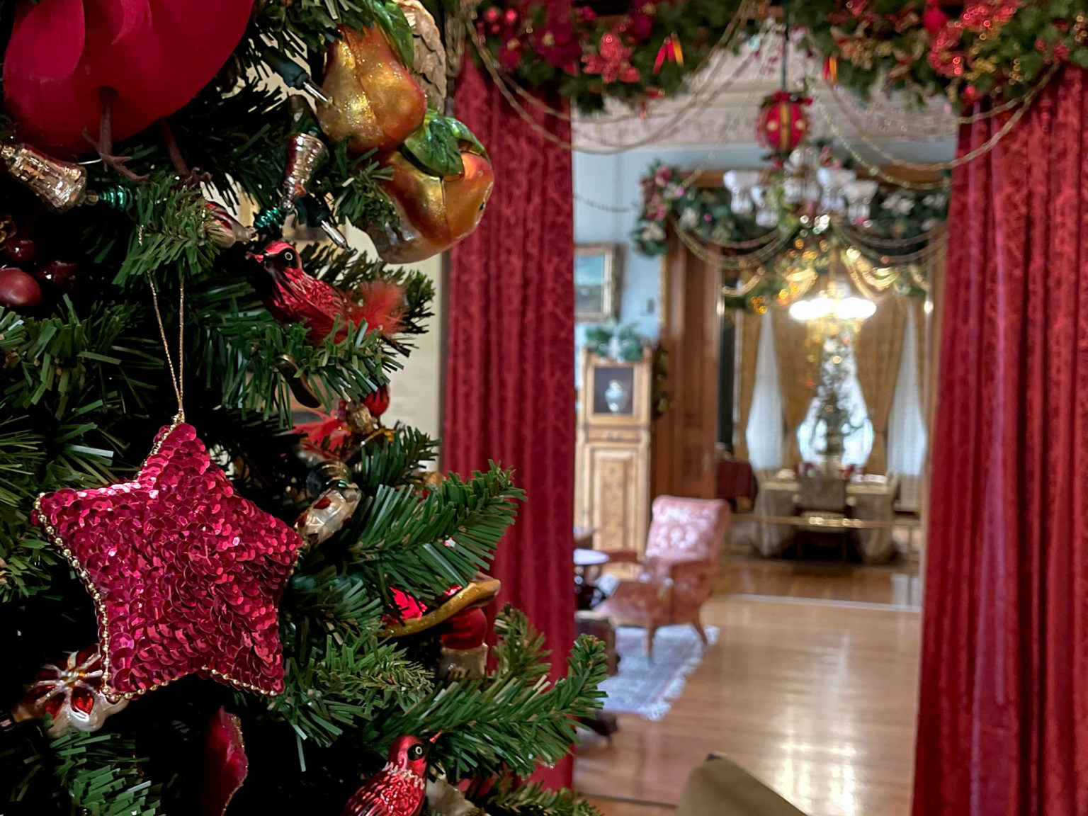 A decorated tree and garland adorn Glenview.