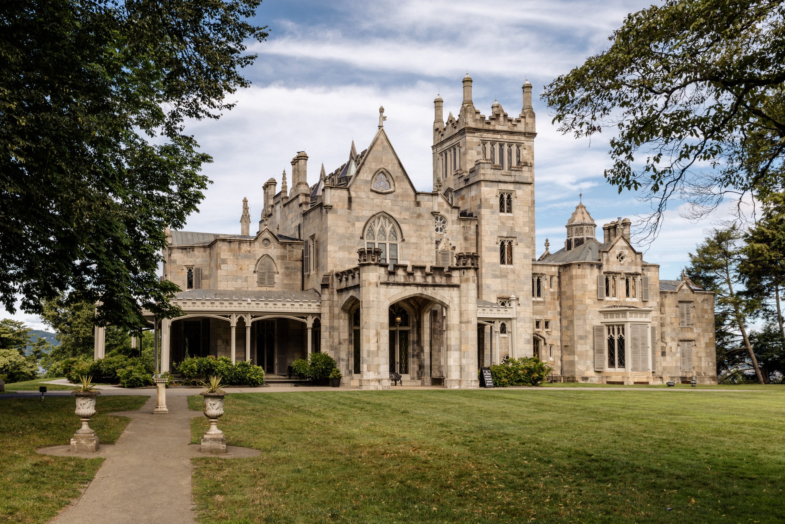 Lyndhurst exterior.