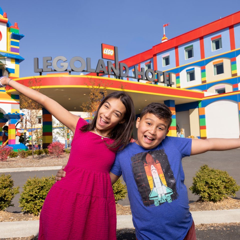 Kids outside the Legoland Hotel, Orange County